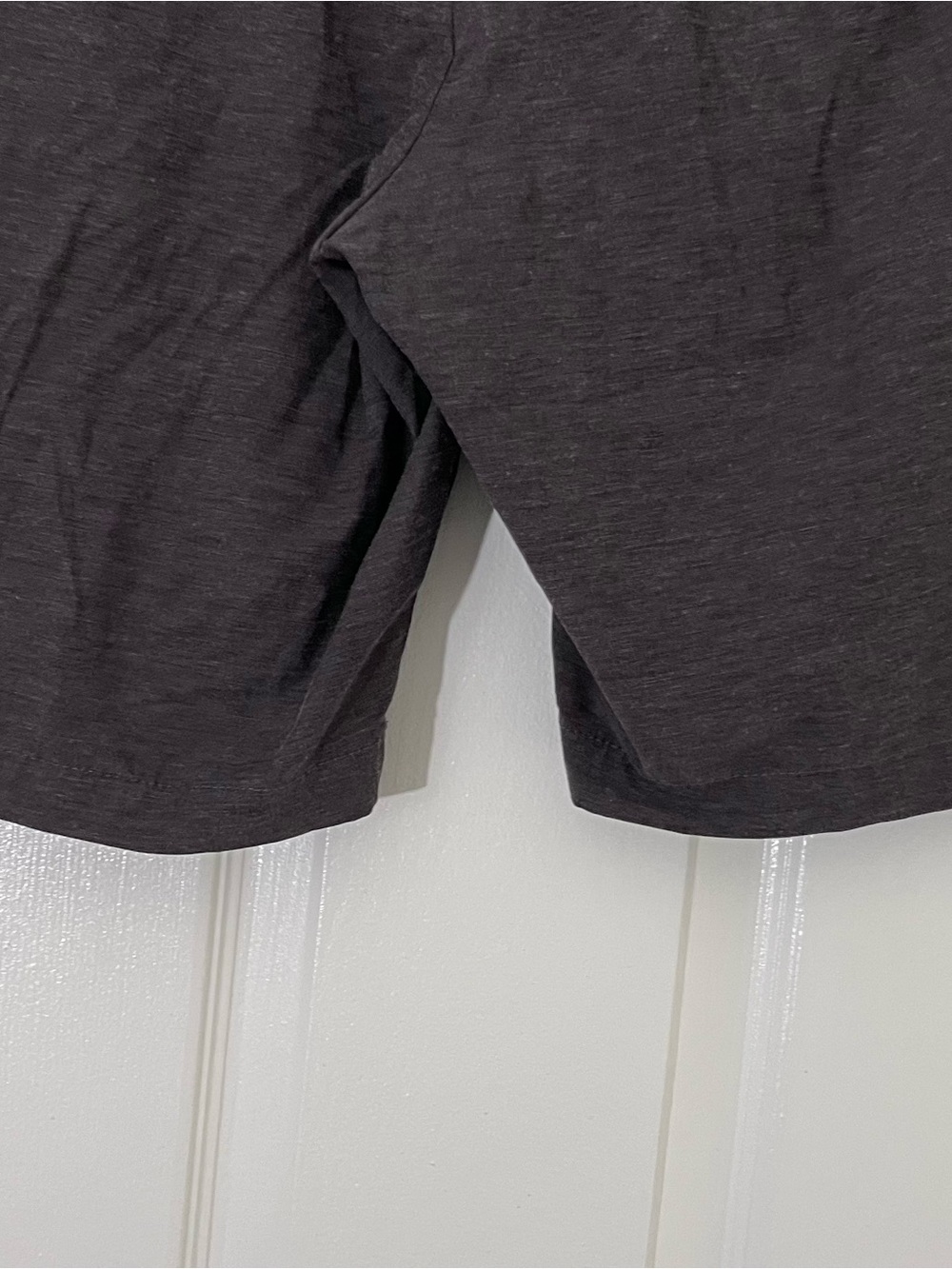 Tommy Bahama Men's Casual Relax Fit Shorts Dark Brown Size 38 - Picture 13 of 13